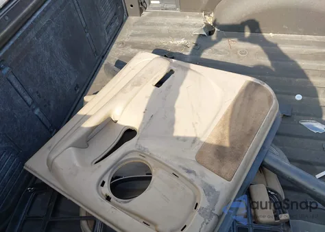 2004 Chevrolet Suburban C1500 from USA, damaged, VIN 1GNEC16Z24J270962